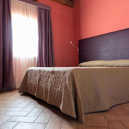 فندق Magione Papale Relais LʼAquila المظهر الخارجي الصورة