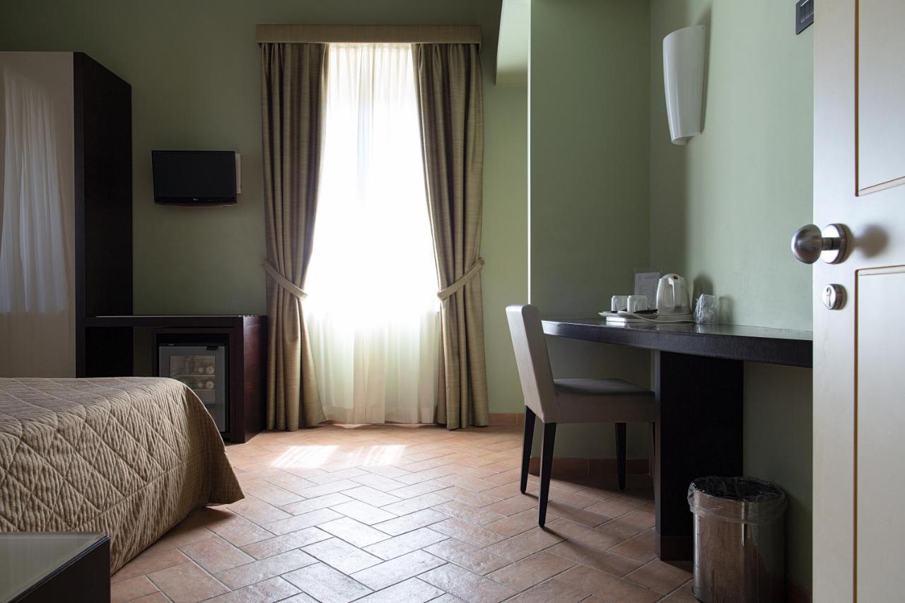 فندق Magione Papale Relais LʼAquila المظهر الخارجي الصورة