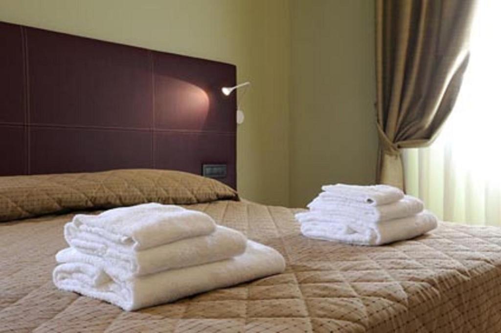 فندق Magione Papale Relais LʼAquila الغرفة الصورة