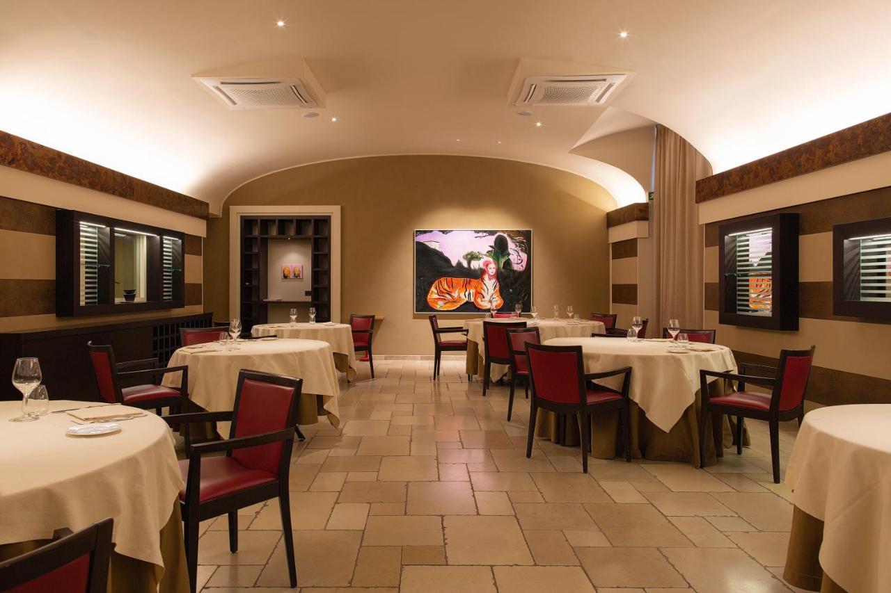 فندق Magione Papale Relais LʼAquila المظهر الخارجي الصورة